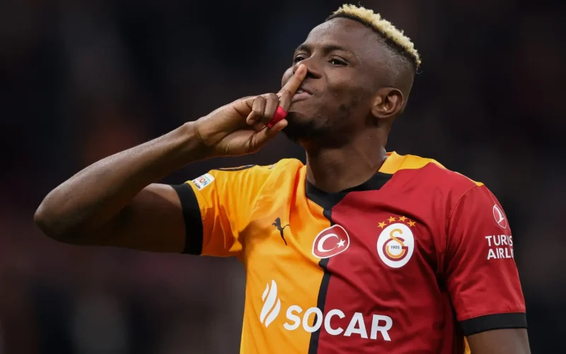 281124 Victor Osimhen of Galatasaray celebrates victory 1920.jpg
